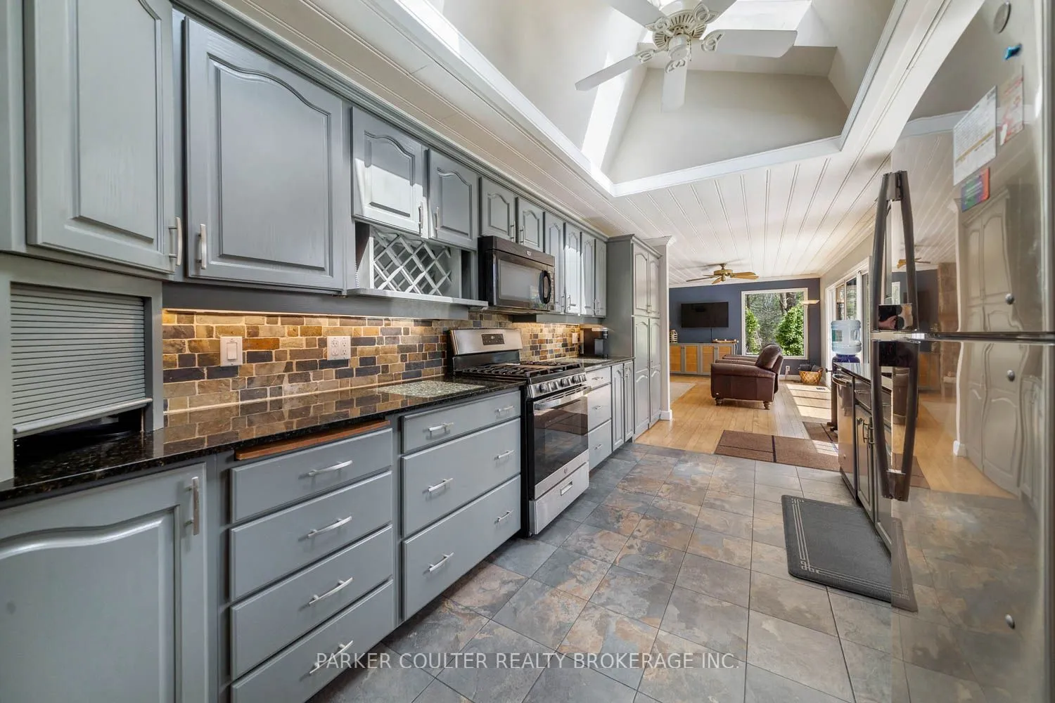 3183 Green River Drive, Severn, ON L0K 2B0