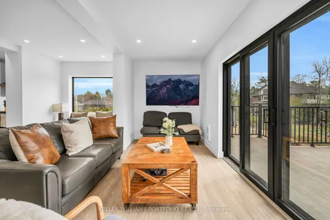 2 Grosvenor Drive, Tiny, ON L9M 0J2
