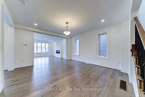 169 Rosanne Circle, Wasaga Beach, ON L9Z 0N1