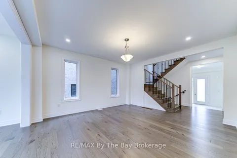 169 Rosanne Circle, Wasaga Beach, ON L9Z 0N1