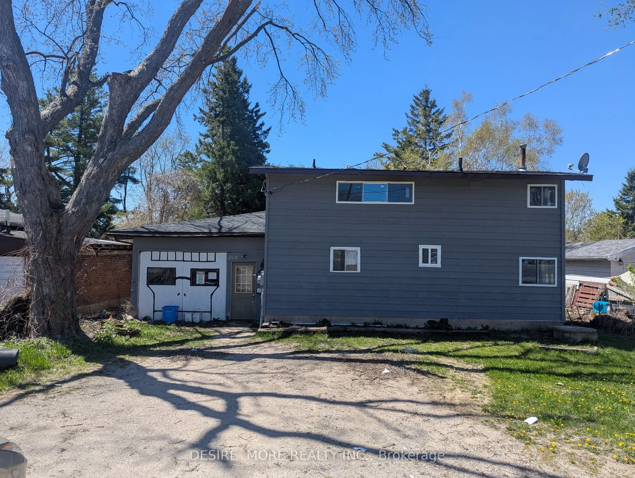 366 Yonge Street, Barrie, ON L4N 4C8