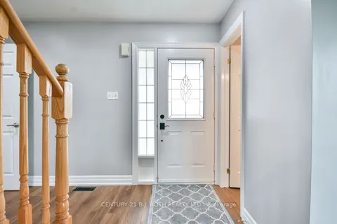 26 Tunbridge Road, Barrie, ON L4M 6S8
