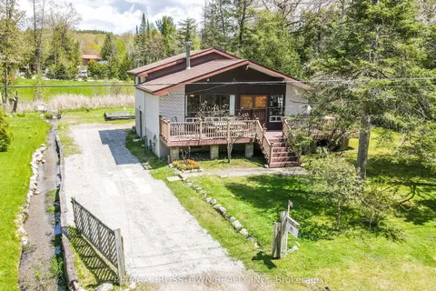 69 Lesperance Road, Tiny, ON L0L 2J0
