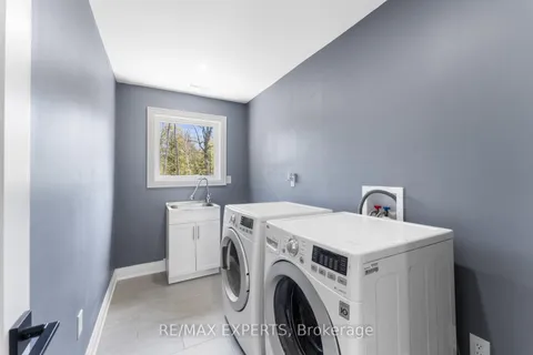 11 Joliet Crescent, Tiny, ON L9M 0G3