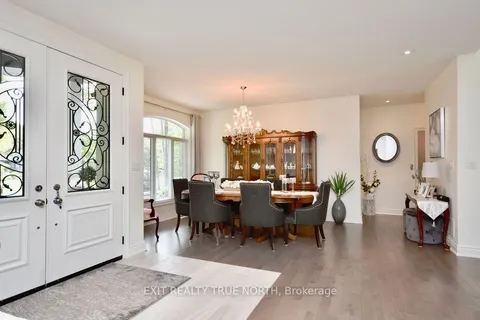 2 Sycamore Circle, Springwater, ON L0L 2K0