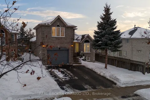 31 Bell Street, Barrie, ON L4N 0J2