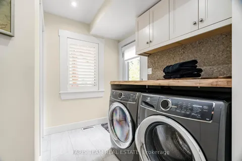 92 Nelson Street, ON L4M 4K5