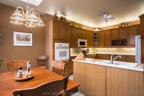 47 Birkhall Place, Barrie, ON L4N 0K5