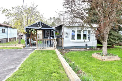 32 Northland Road, ON L4R 4B5