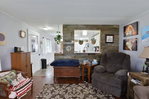 32 Northland Road, ON L4R 4B5