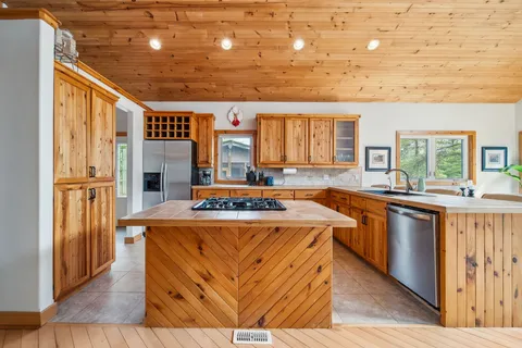 3309 Riverdale Drive, Severn, ON L0K 2B0