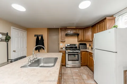91 Irwin Drive, Barrie, ON L4N 7A9