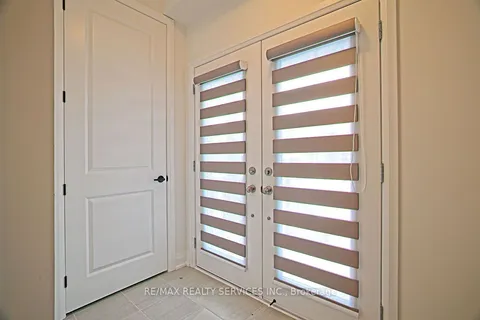 38 Barnyard Trail, Barrie, ON L9J 0C2