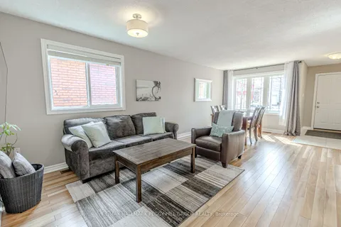 28 Lucas Avenue, Barrie, ON L4N 9M8