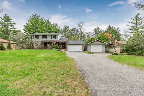 31 Lawrence Avenue, Springwater, ON L9X 0W4