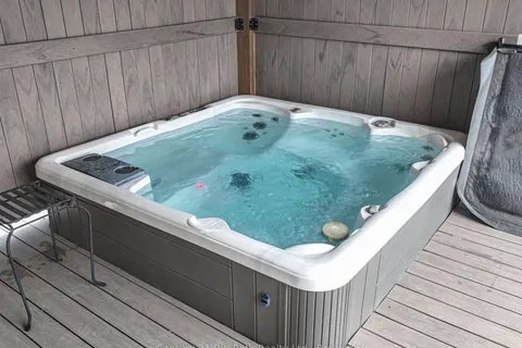3 Breanna Boulevard, Oro-Medonte, ON L3V 0J9