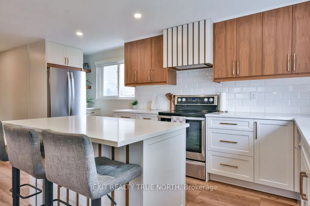 245 Letitia Street, Barrie, ON L4N 4Y7
