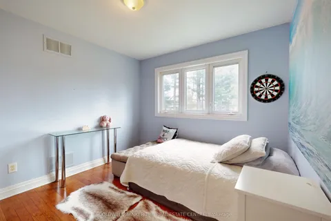 3276 Turnbull Drive, Severn, ON L3V 0Y4