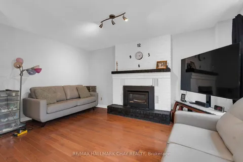 4 Trillium Crescent, Barrie, ON L4N 5P5