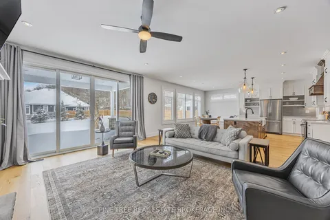6 Colborne Street, Oro-Medonte, ON L0L 2E0