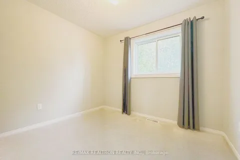 39 Copeman Crescent, Barrie, ON L4N 8B5