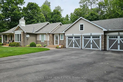 220 Gilwood Park Drive, Penetanguishene, ON L9M 1Z6