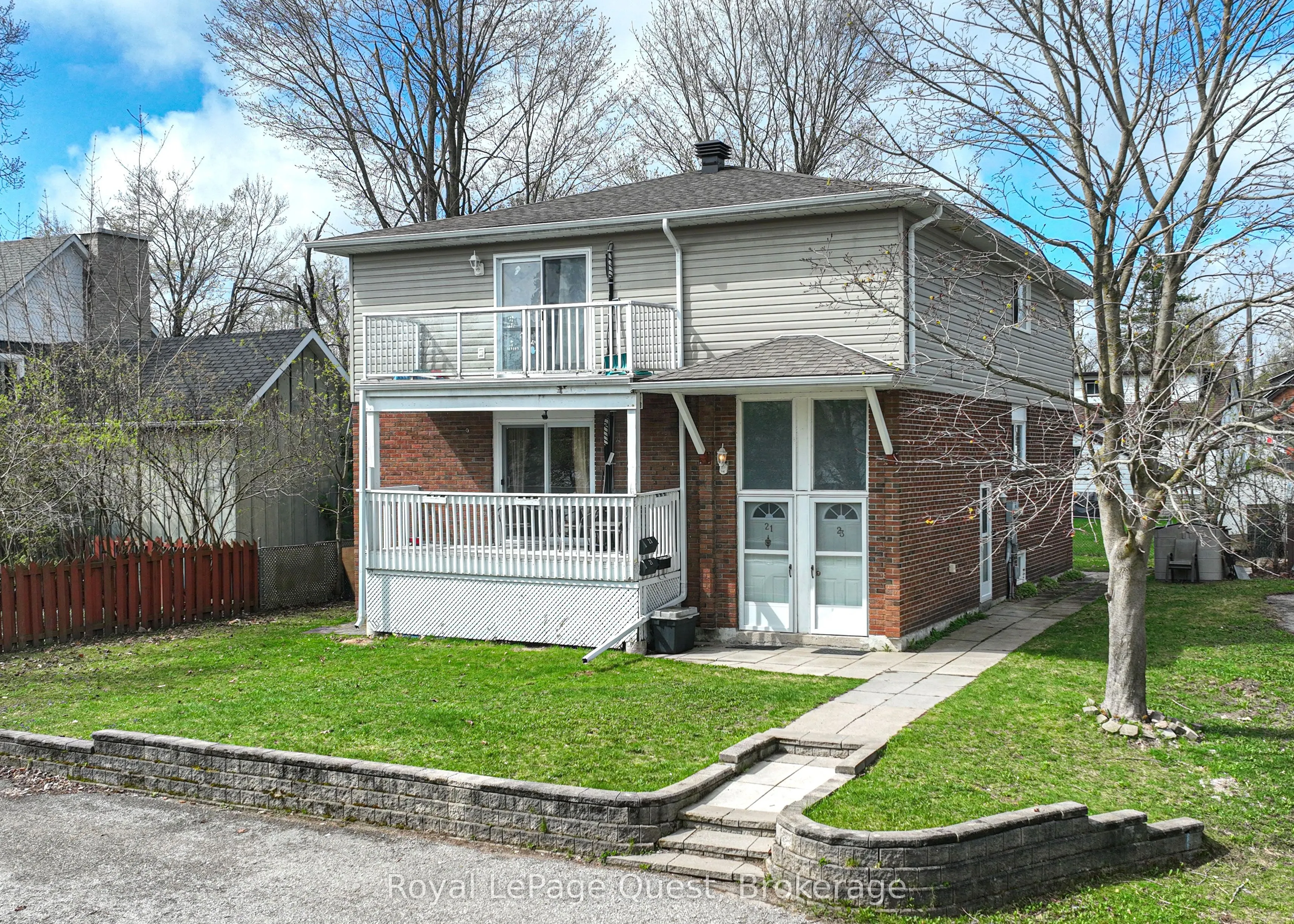 21 King's Court, Orillia, ON L3V 6S3