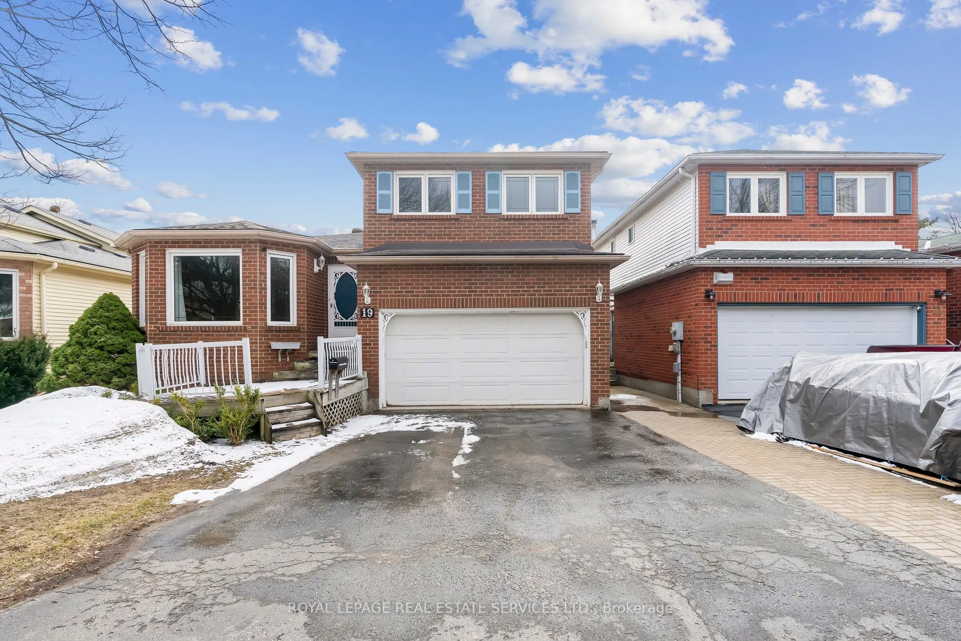 19 Engel Crescent, Barrie, ON L4N 6K5
