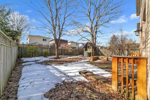 391 Hickling Trail, Barrie, ON L4M 6A9