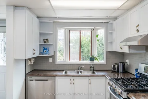 3 Celestine Court, Tiny, ON L9M 0H3