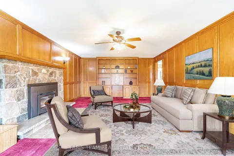 168 Lakeshore Road, Oro-Medonte, ON L0L 2E0