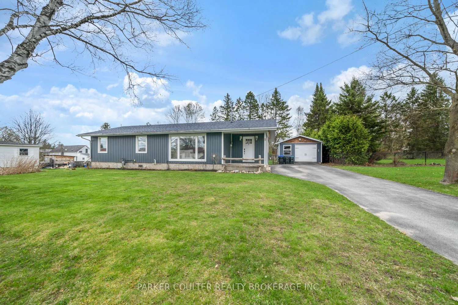 11 Albert Street, Springwater, ON L0L 1V0