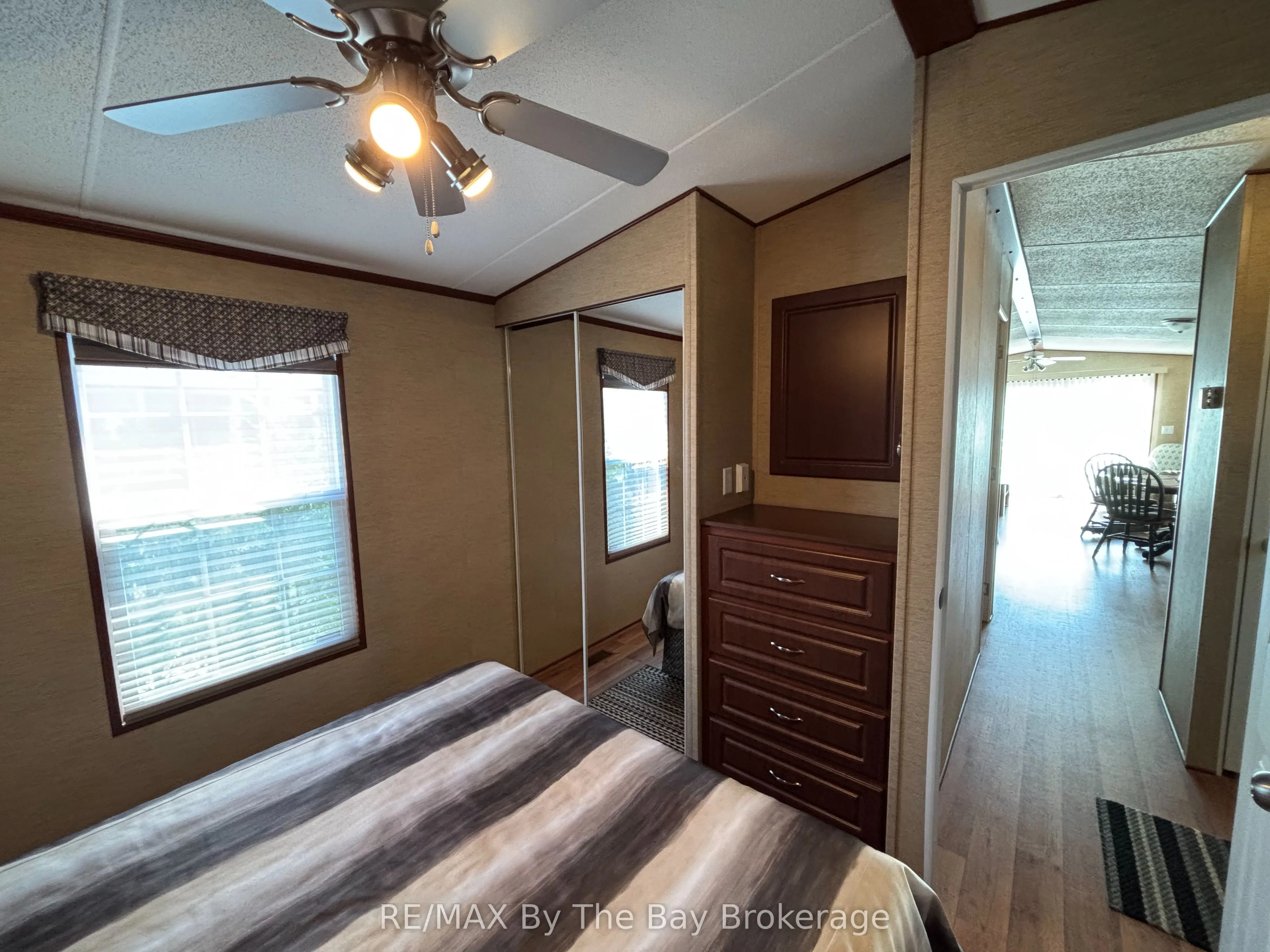 9 KENORA Trail, Wasaga Beach, ON L9Z 1X7