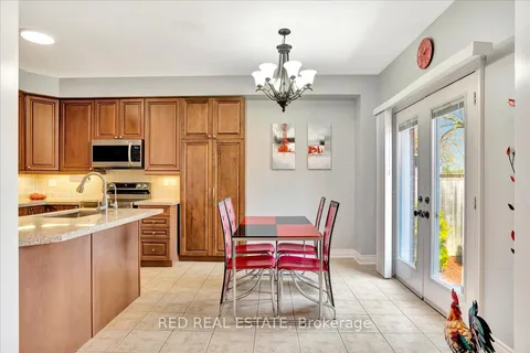 117 Winchester Terrace, Barrie, ON L4M 0B3