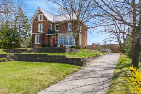 26 Robert Street, ON L9M 1K7