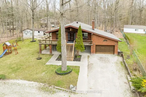 8 Celestine Court, Tiny, ON L9M 0H3