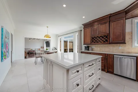 108 Succession Crescent, Barrie, ON L4M 7G6