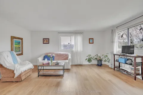 3 Tamarack Drive, Oro-Medonte, ON L0L 1T0