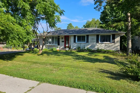63 Cundles Road, ON L4M 2Z6