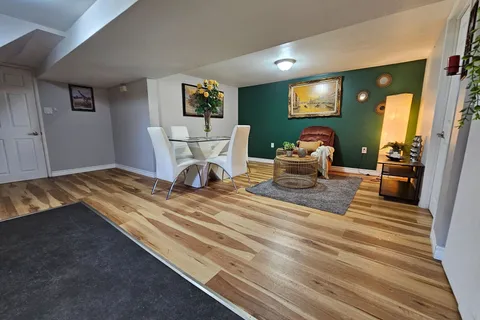 63 Cundles Road, ON L4M 2Z6