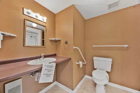 4 Lakeshore Road, Midland, ON L4R 0B9