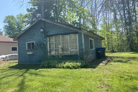 14 Barbara Avenue, Oro-Medonte, ON L0L 2E0