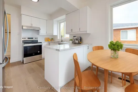 558 Spruce Street, Collingwood, ON L9Y 4B4