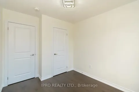 34 Valleybrook Road, Barrie, ON L9J 0L4