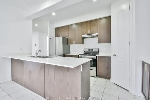 263 Diana Drive, Orillia, ON L3V 0E2
