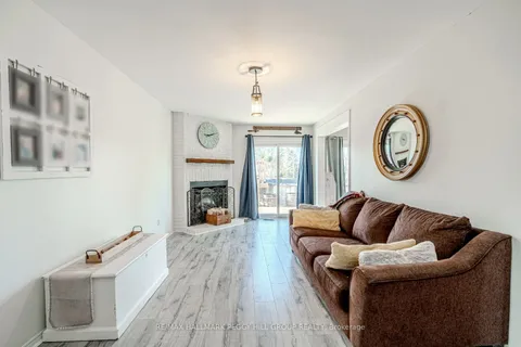 256 Hickling Trail, Barrie, ON L4M 5W7