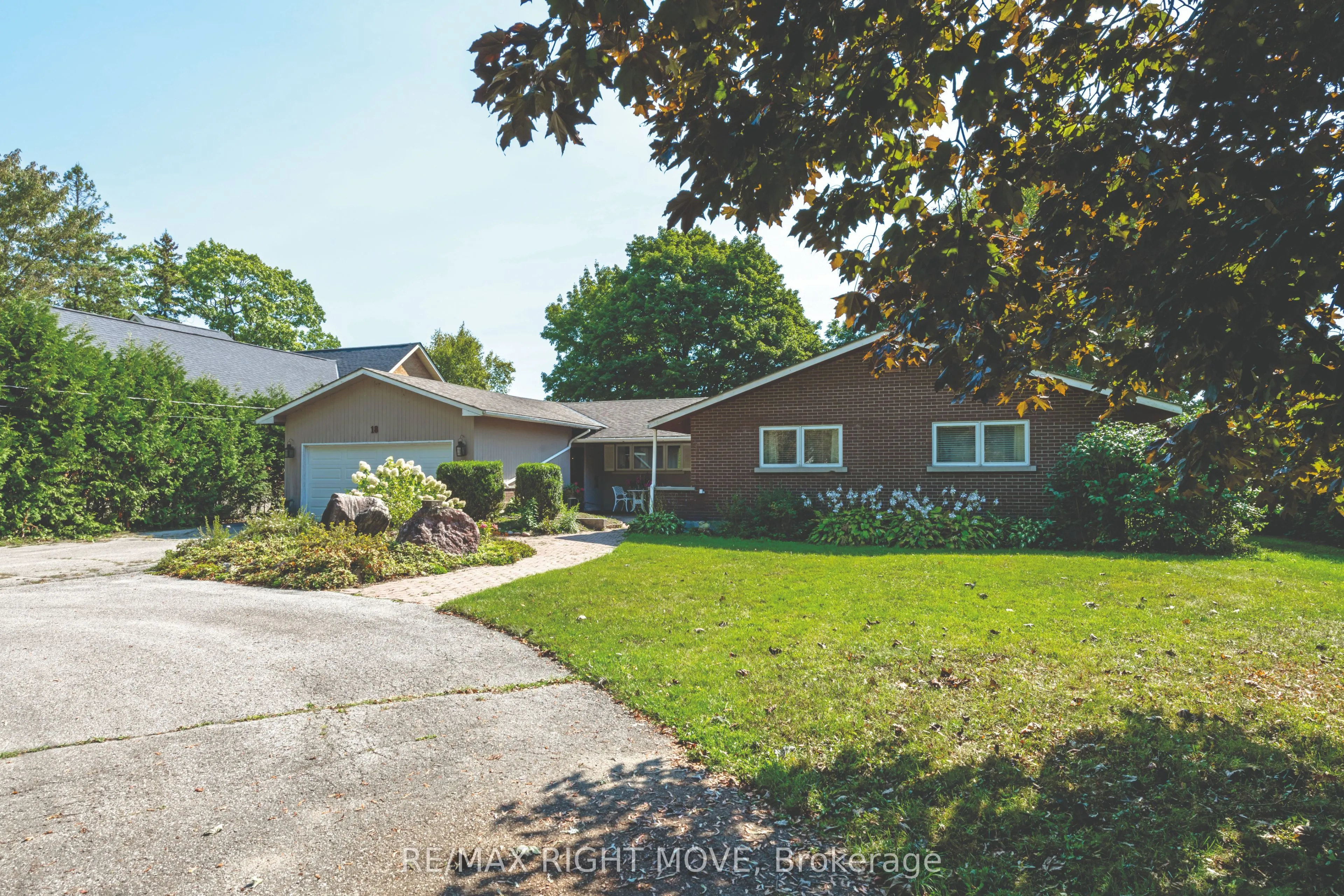 18 Maple Drive, ON L3V 3W2