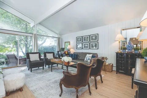 18 Maple Drive, ON L3V 3W2