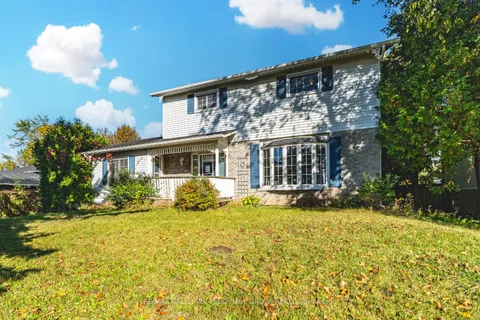 211 Phillips Street, Barrie, ON L4N 3V2