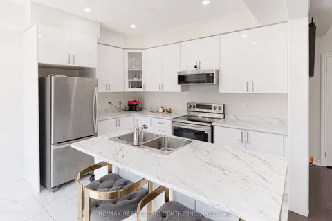 116 DURHAM AVE Avenue, Barrie, ON L9J 0L8